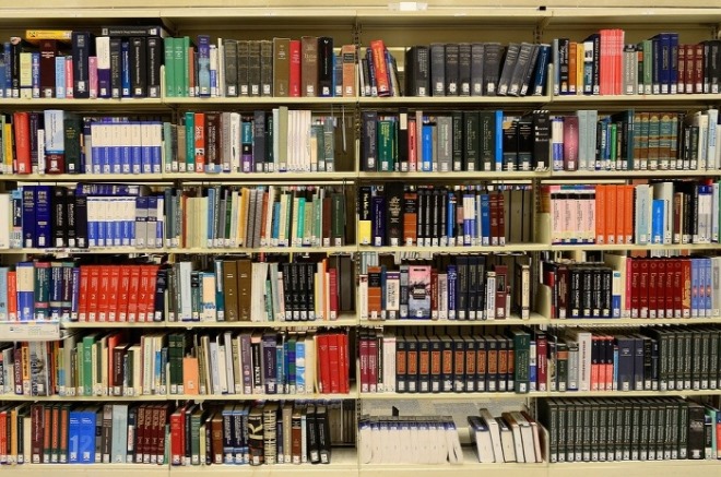 bookshelf.jpg