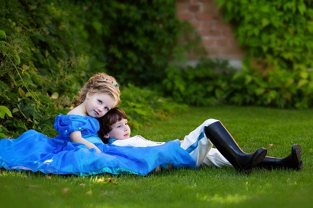 prince-and-princess-2974424_640.jpg
