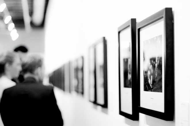 black-and-white-art-museum-europe-21264.jpg