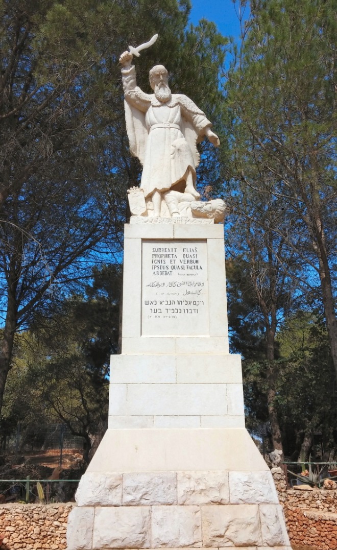 [꾸미기]statue-1784401_1920.jpg