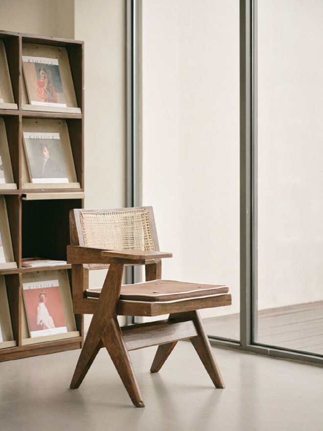 AtHomeWithKinfolk_web_015-768x1024.jpg
