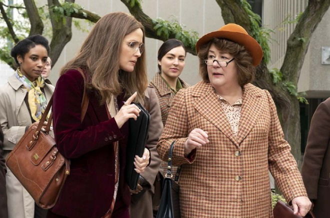 [크기변환]mrs._america_-_publicity_still_-_embed_2-_2020_-compressed.jpg