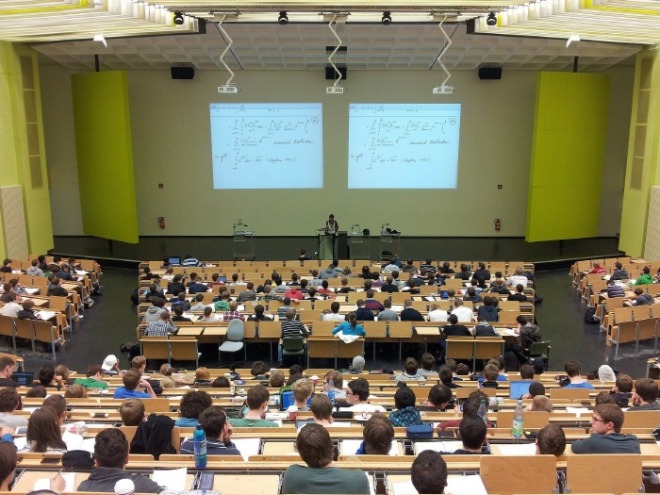 [크기변환]university-105709_1920.jpg