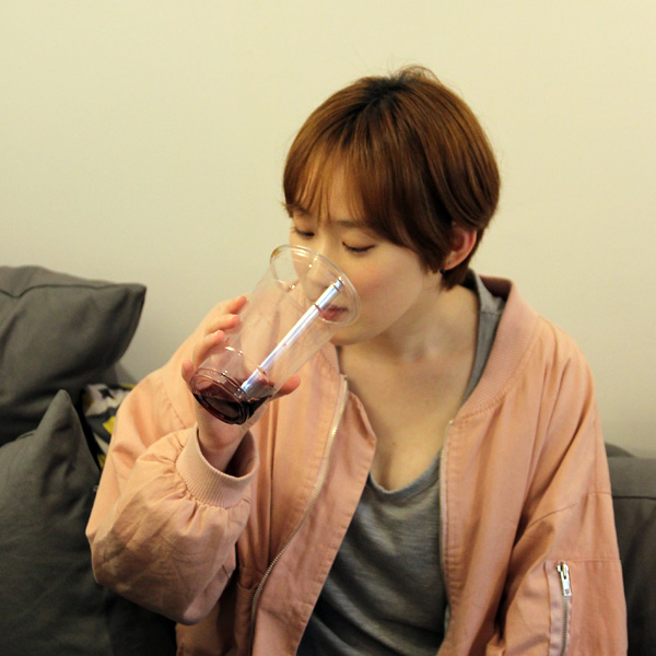 송지현 작가.jpg