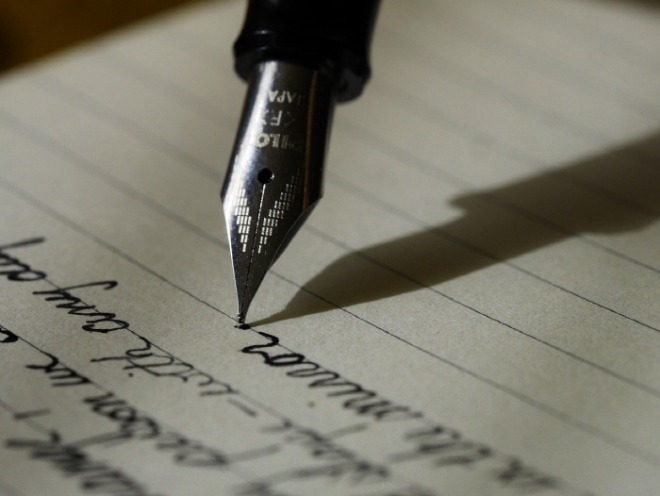 [크기변환]writing-1209121_1280.jpg