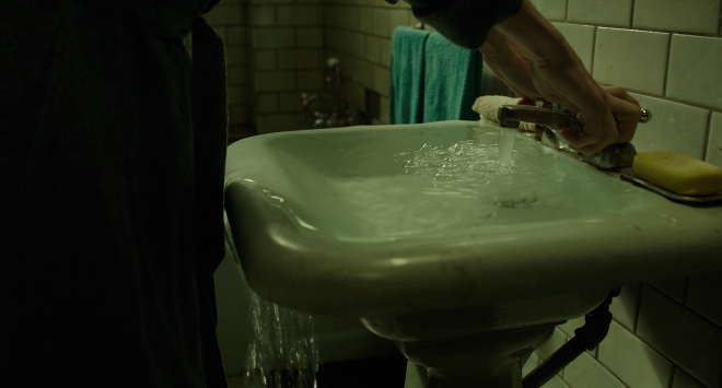 The.Shape.of.Water.2017.720p.BluRay.x264-SPARKS.mkv_005372742.png