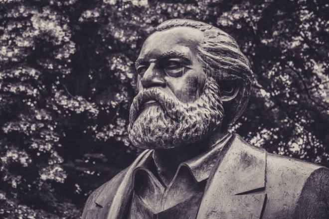 [크기변환]karl-marx-5299055_1920.jpg