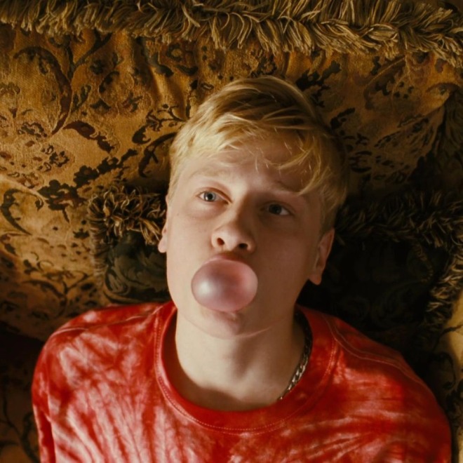 Mommy.2014.720p.BluRay.x264.AAC-YTS.MX.mp4_004530609.jpg