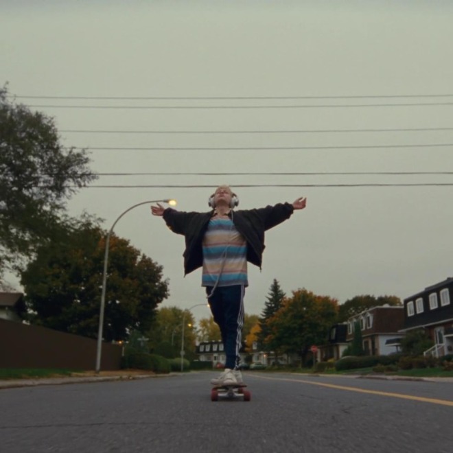Mommy.2014.720p.BluRay.x264.AAC-YTS.MX.mp4_004599011.jpg