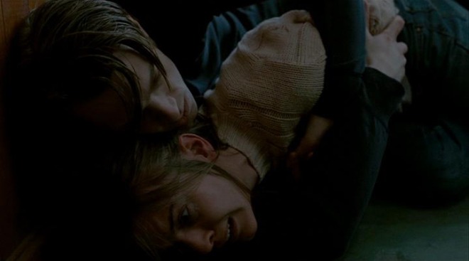 2009.In.Your.Veins.DVDRip.mkv_003945440.jpg
