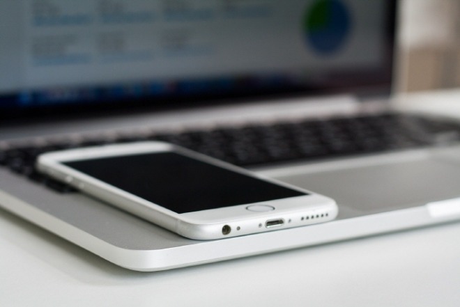 [크기변환]apple-devices-1839874_1920.jpg