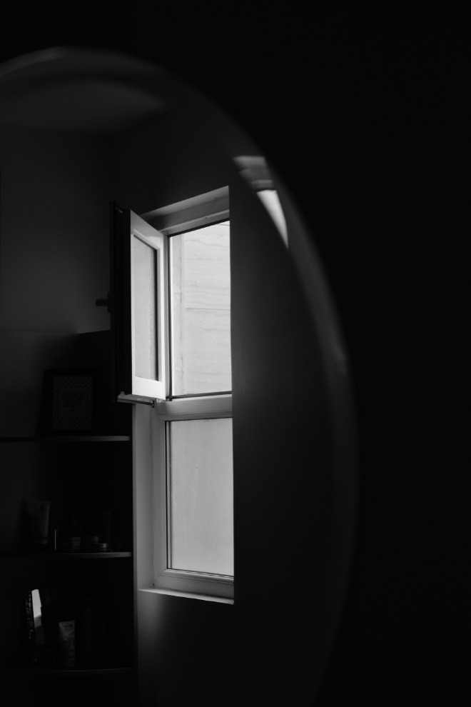 zoe-D4QshAMP638-unsplash.jpg