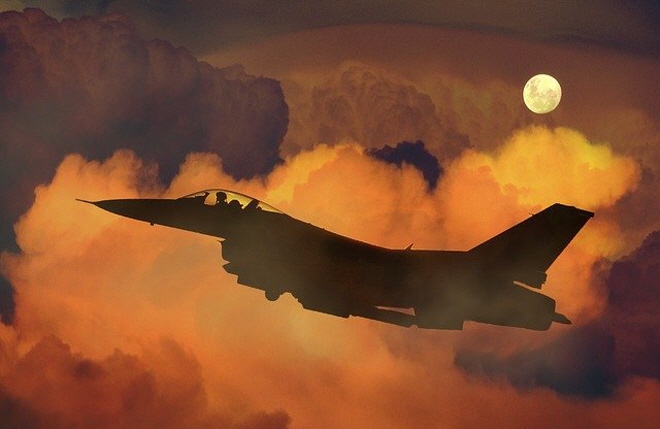 32691306_gECGV3kU_airplane-659687_640.jpg