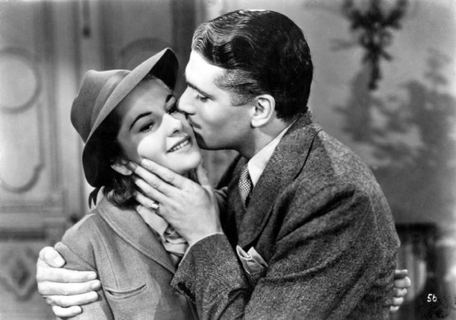 [크기변환]Joan-Fontaine-and-Laurence-Olivier-in-Rebecca.jpg