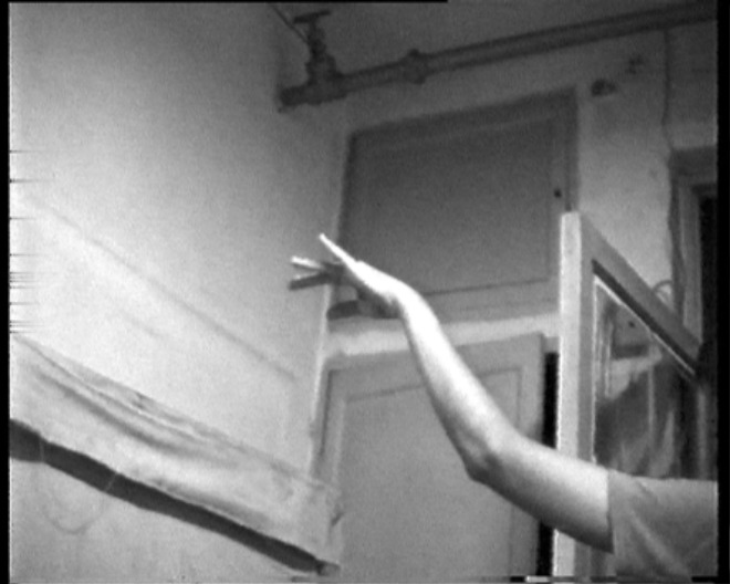 Jiang Zhi, Fly, Fly, 1997 single-channel video, 5’15’’, courtesy the artist.jpg