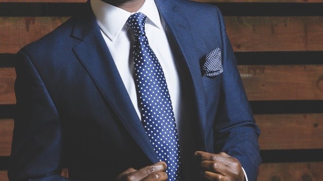 suit-690048_1280.jpg