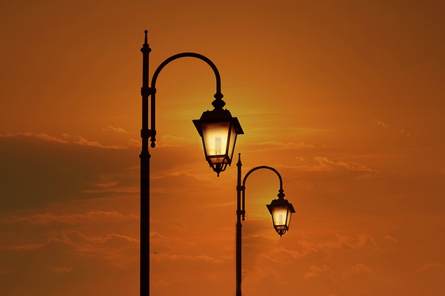 street-lamp-gd98221502_640.jpg