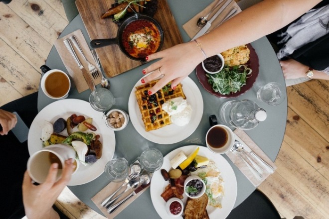 breakfast-g7e72f7b7a_1280.jpg