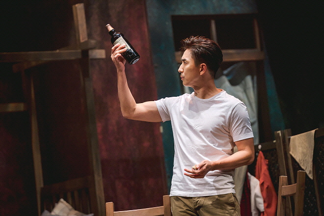 [욕망이라는이름의전차]_공연사진7.jpg