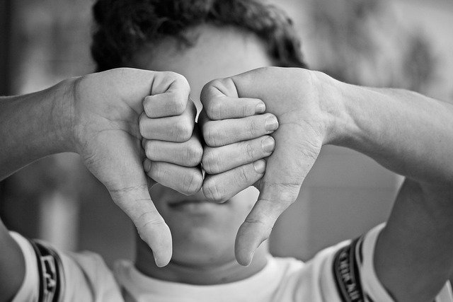 thumbs-down-g014c734ac_640.jpg