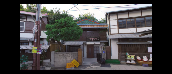 screencapture-netflix-watch-81171260-2021-12-17-22_24_23.png