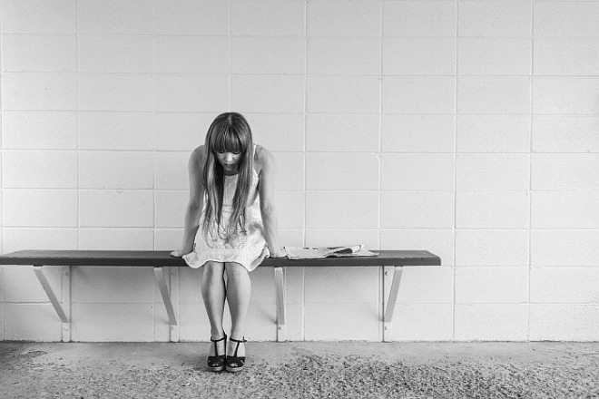 [꾸미기][포맷변환][크기변환]worried-girl-413690_1280.jpg