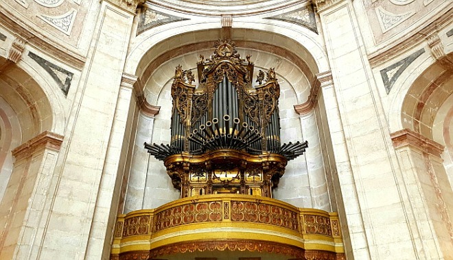 [크기변환]church-organ-g16c4051e2_1920.jpg