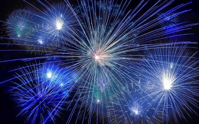 [꾸미기][크기변환]fireworks-g8226637d9_1920.jpg