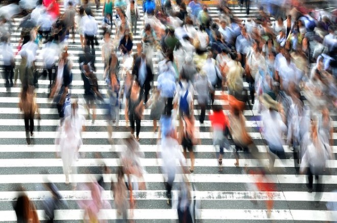 pedestrians-g43751e6b8_1280.jpg