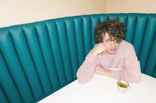 [크기변환]Charlie-Puth-press-credit-Gabriela-Hansen-2022-billboard-1548.jpg