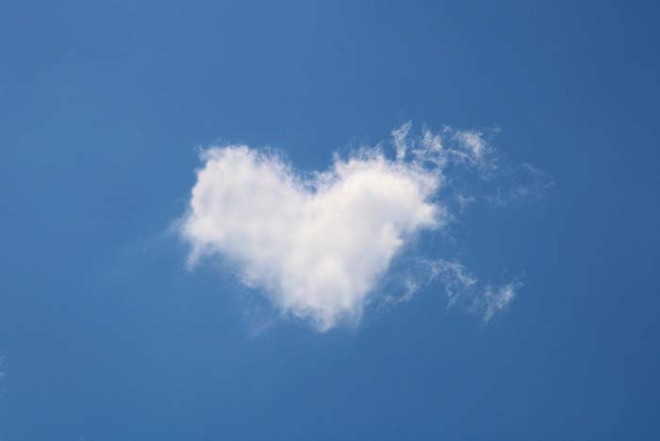 cloud-ga1bc5573d_1920.jpg