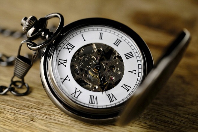 clock-g68c749252_1920.jpg