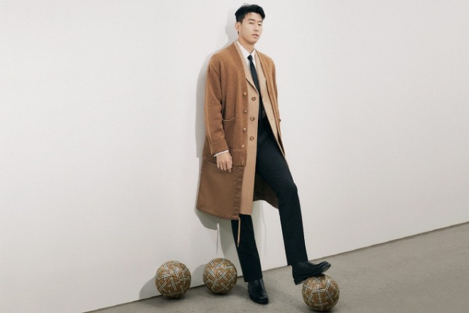 [크기변환]https___kr.hypebeast.com_files_2022_06_burberry-announces-son-heung-min-as-its-latest-ambassador-01 (1).jpg