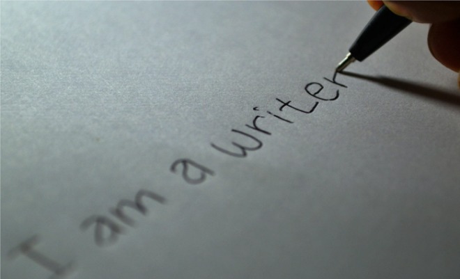 [꾸미기]1writer-605764_1920.jpg