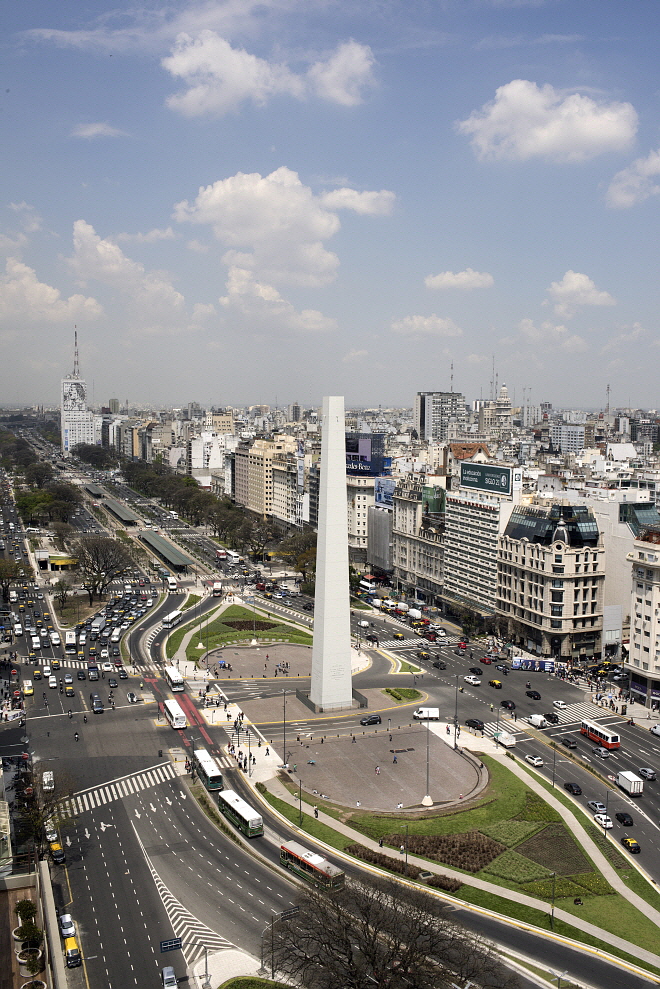 상징의 민주주의(The Democracy of the Symbol)_2.jpg