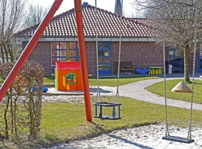 [크기변환][포맷변환]kindergarten-1322559_1280.jpg
