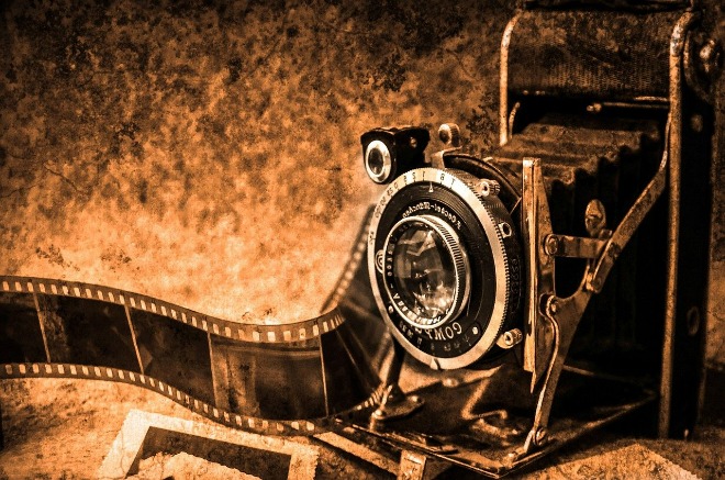 camera-g50436c8ca_1280.jpg