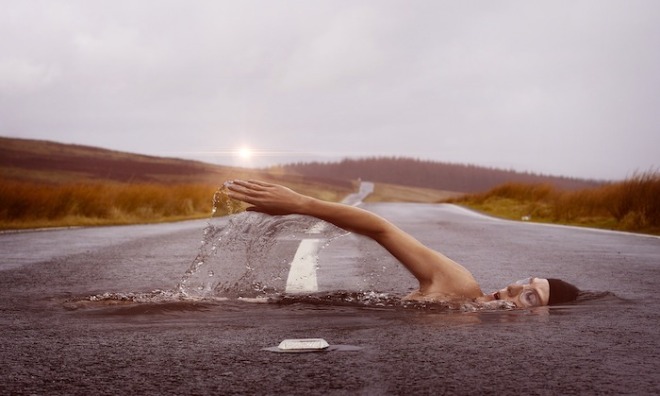 swimmer-g0b1b33ab2_1920.jpg