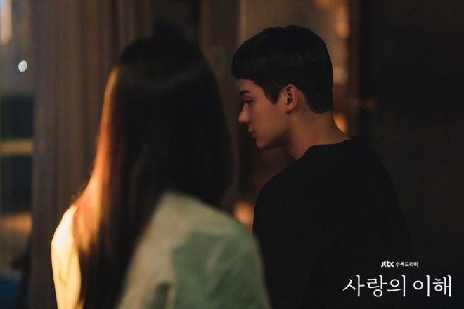 [포맷변환]사랑의이해_종현 옆모습.jpg