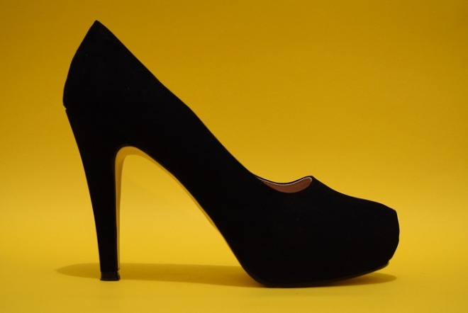 shoes-g3454502ca_1280.jpg