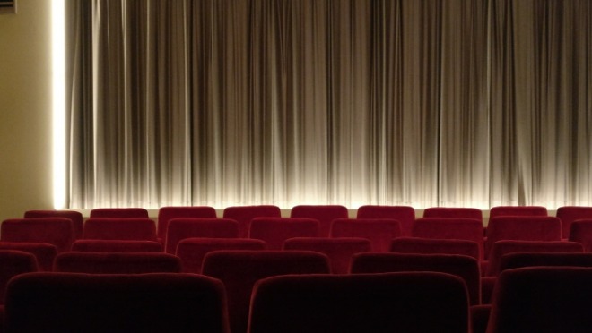 [크기변환]movie-theater-g411f7c5c3_1920.jpg