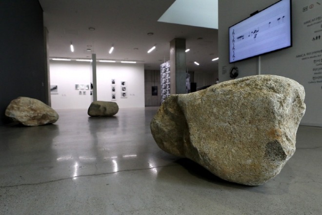 [크기변환]흐느끼는 돌, 국립현대미술관.jpg