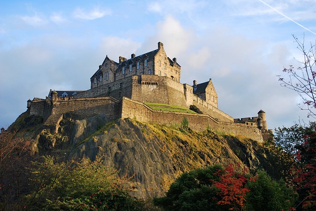 castle-gac466460b_640.jpg