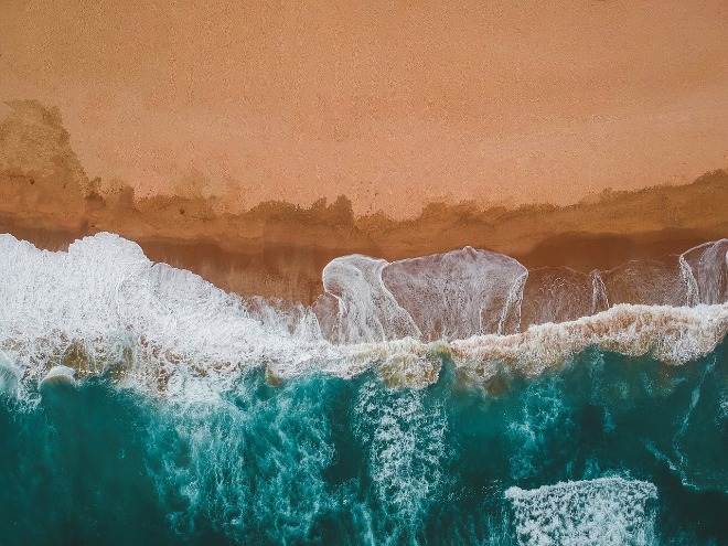 beach-5531919_1280.jpg