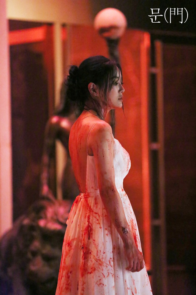 7. MV 스틸컷 2.jpg