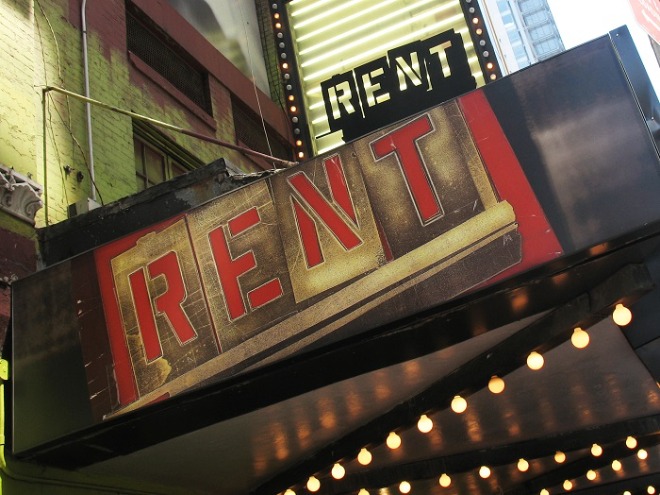 Rent_at_Nederlander_Theatre_in_Broadway.jpg