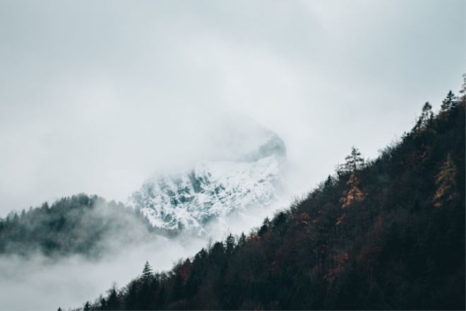 mountain-6867146_1920.jpg