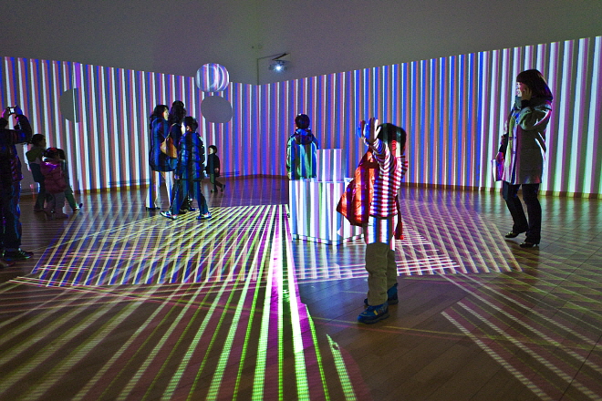 DIG_2012_IND_KR_Jeonbuk_Art_Museum_Color_in_Space_444.JPG