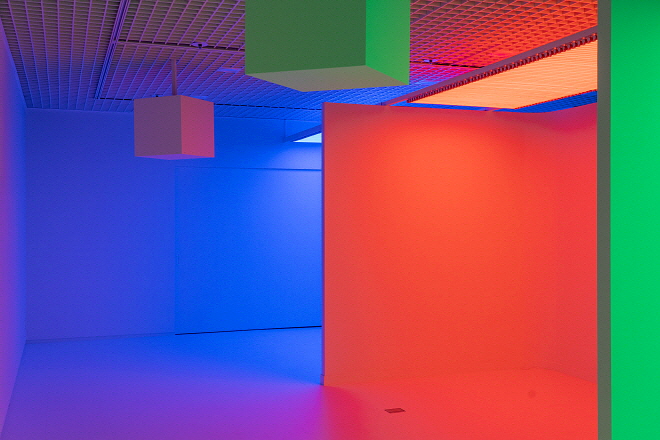 DIG_2019_IND_KR_Seoul_Crita_Gallery_Color_In_Space_424.jpg