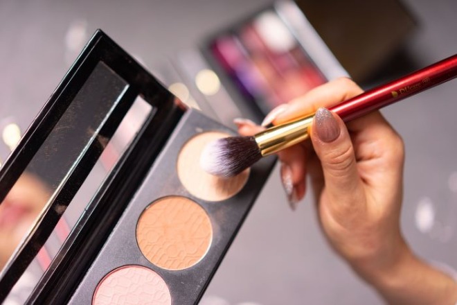 eye-shadow-.jpg